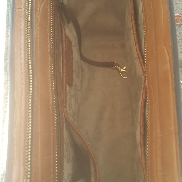 MICHAEL CORS SATCHEL BAG - Picture 11 of 16